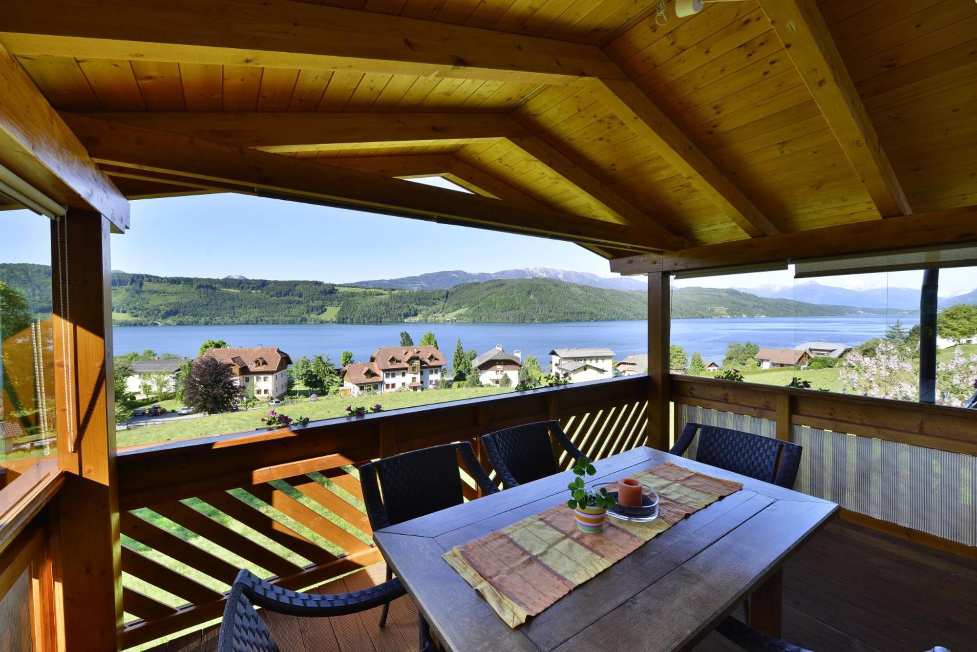 Haus Nowak Ferienwohnungen ミルシュタット エクステリア 写真